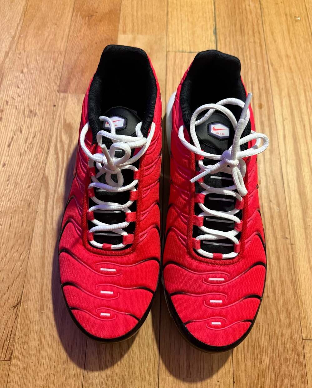 Nike Air Max Plus Siren Red Black White DJ5138-600 Men's Size 10.5